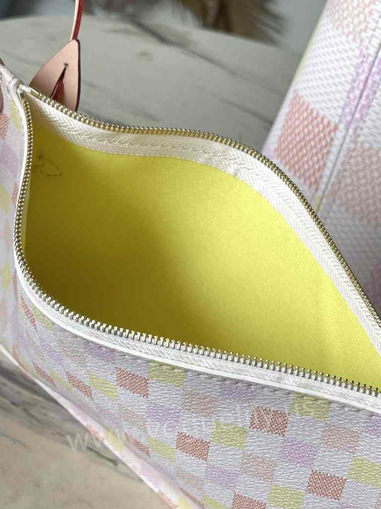 N40668 Neverfull MM 31 N40668 Neverfull MM 31