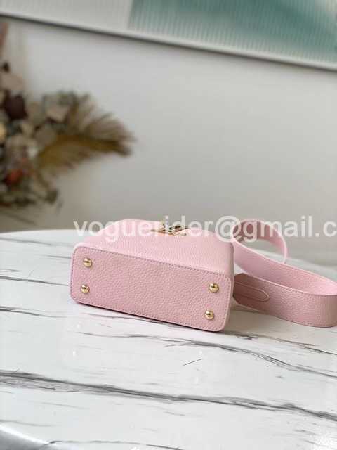 M56983 Capucines BB 21 M56983 Capucines BB 21