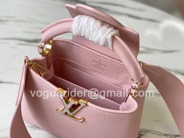 M56983 Capucines BB 21 M56983 Capucines BB 21