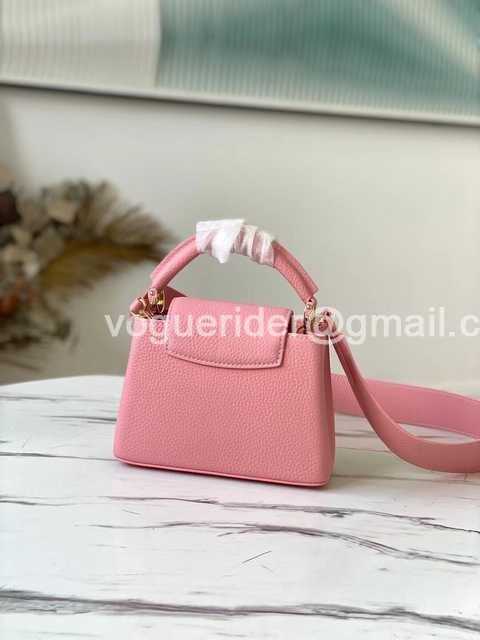 M56983 Capucines BB 21 M56983 Capucines BB 21