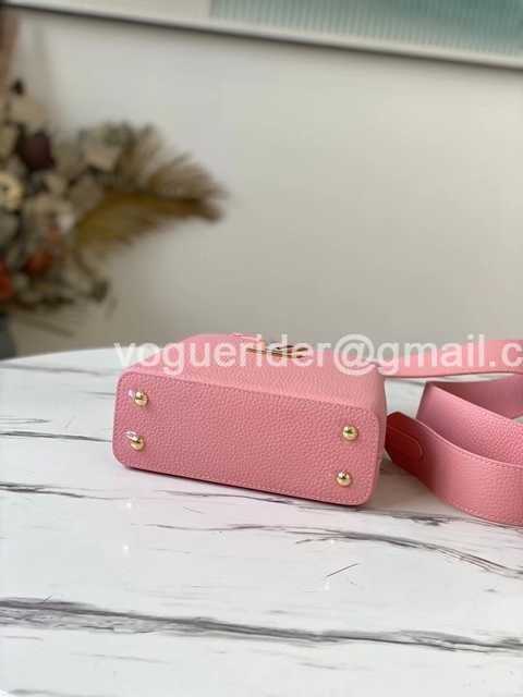 M56983 Capucines BB 21 M56983 Capucines BB 21