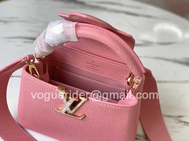 M56983 Capucines BB 21 M56983 Capucines BB 21