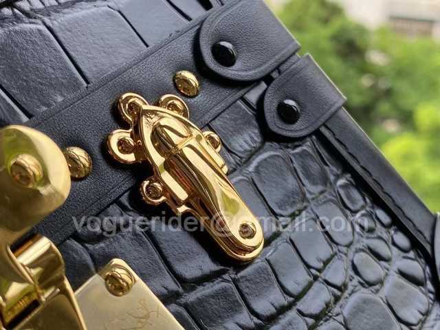 N92049 Petite Malle 20