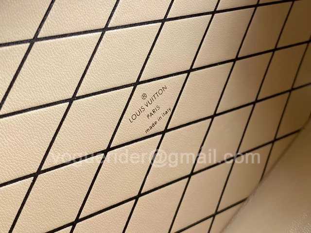 N92049 Petite Malle 20