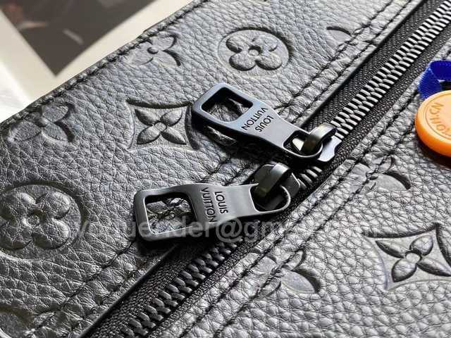 M57410 Speedy Soft Trunk 27 M57410 Speedy Soft Trunk 27
