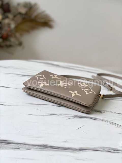 M69203 Double Zip Pochette 20 M69203 Double Zip Pochette 20