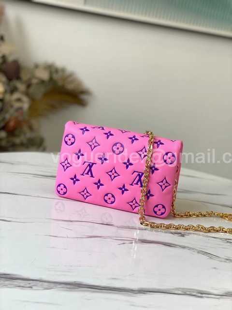M80745 Pochette Coussin 20 M80745 Pochette Coussin 20