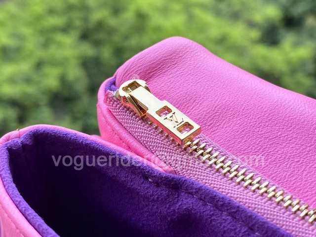 M80745 Pochette Coussin 20 M80745 Pochette Coussin 20