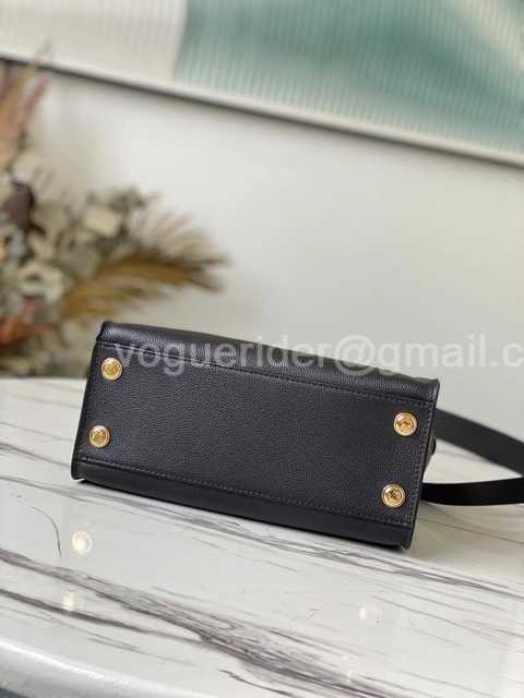 M57728 On My Side 25