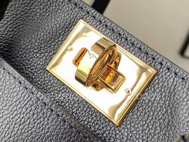 M57728 On My Side 25