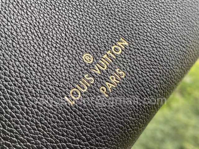 M57728 On My Side 25