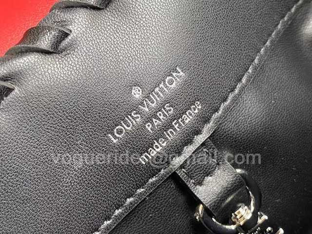 M48865 Capucines BB 27 M48865 Capucines BB 27