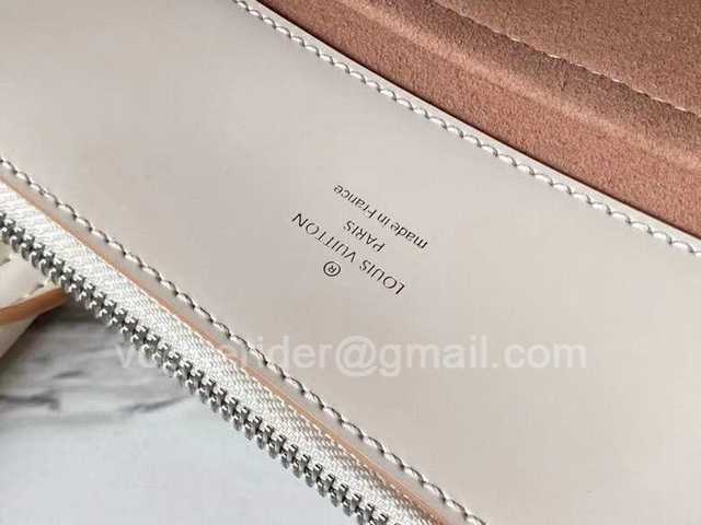 M56781 Grenelle Tote 27