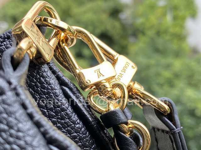 M80399 Multi Pochette Accessories 24