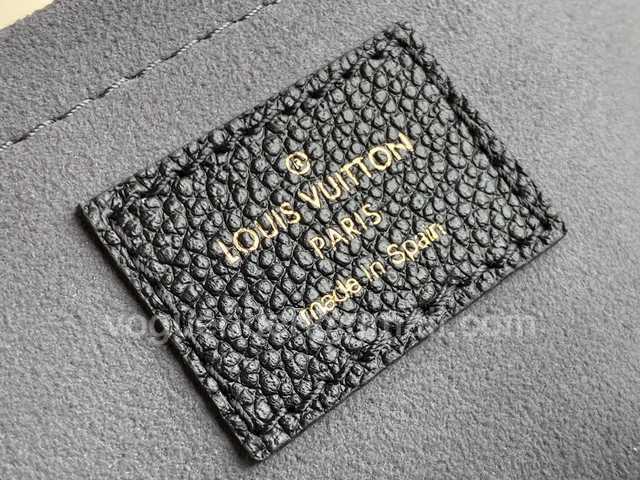 M80399 Multi Pochette Accessories 24