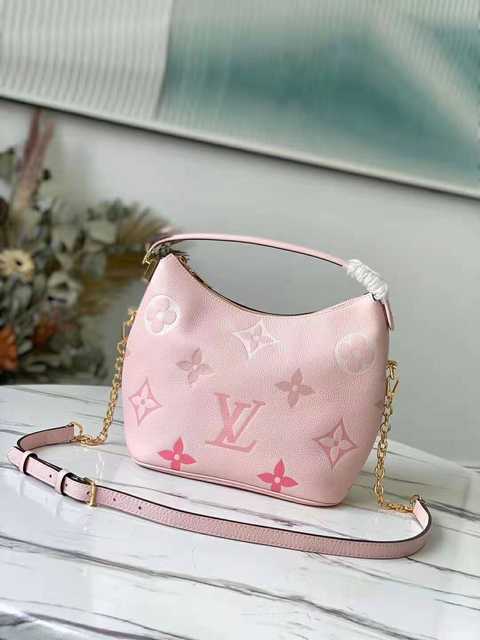 M45697 Marshmallow Hobo 24