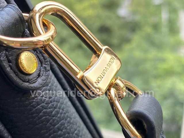 M45773 Pochette Metis 25 M45773 Pochette Metis 25