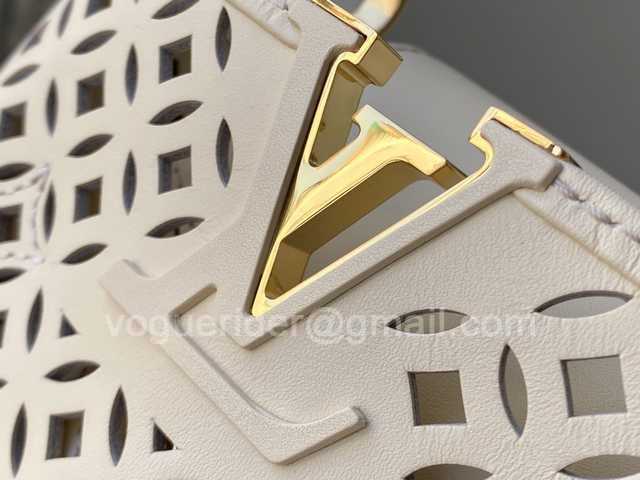 M57228 Capucines BB 21 M57228 Capucines BB 21