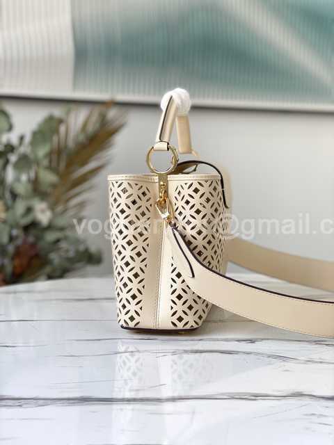 M57228 Capucines PM 27