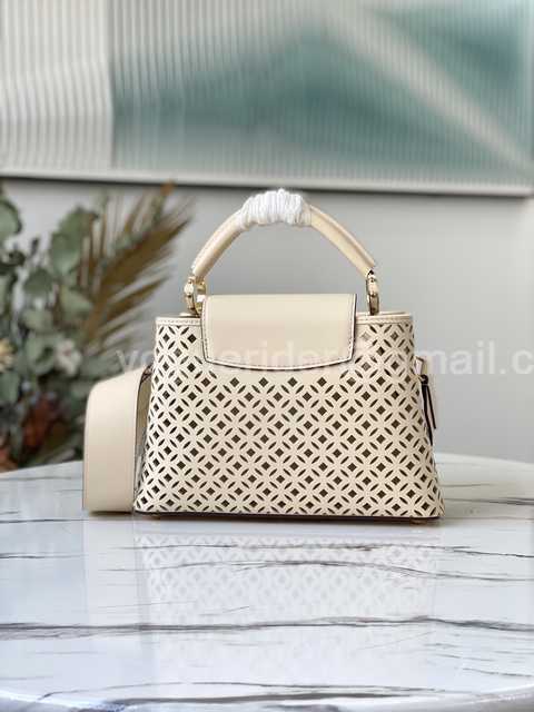 M57228 Capucines PM 27