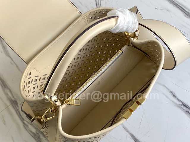 M57228 Capucines PM 27