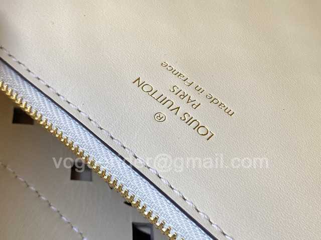 M57228 Capucines PM 27