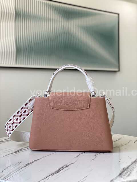 M57218 Capucines MM 31 M57218 Capucines MM 31