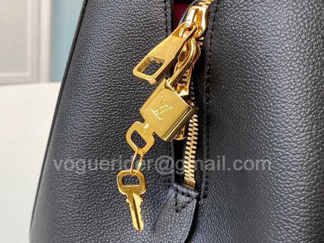 M41048 Montaigne PM 33