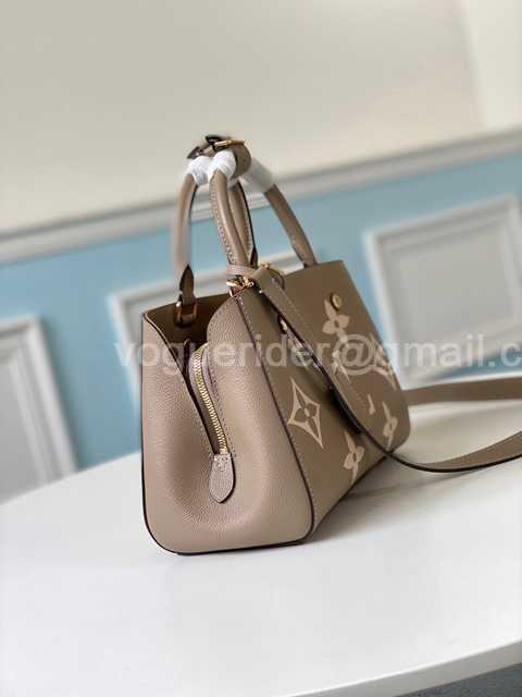 M41053 Montaigne BB 29