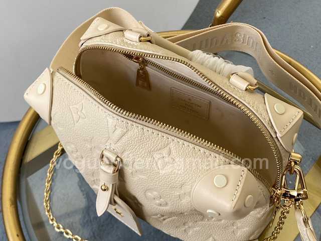 M45394 Petite Malle Souple 20 M45394 Petite Malle Souple 20