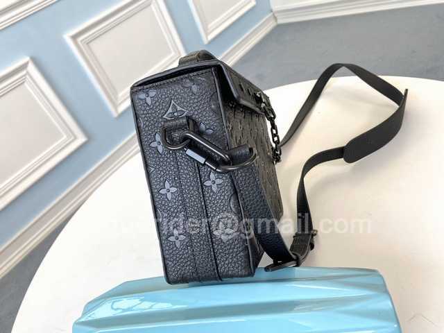 M61117 Mini Soft Trunk 22