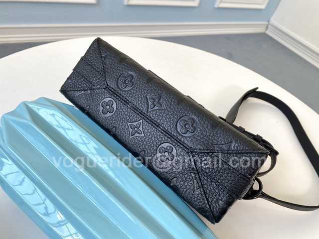 M61117 Mini Soft Trunk 22