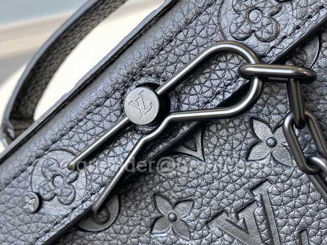 M61117 Mini Soft Trunk 22