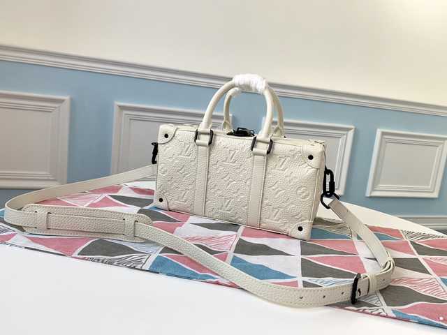 M44483 Trunk Speedy 27
