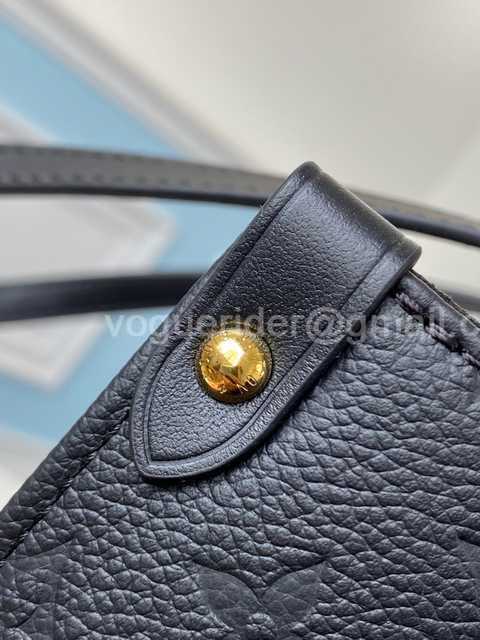 M45373 OnTheGo Crafty 41 M45373 OnTheGo Crafty 41