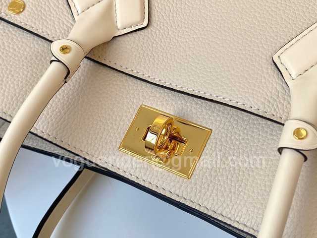 M55802 On My Side 30