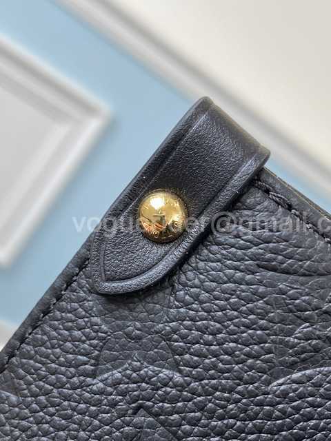 M45375 OnTheGo Crafty 35 M45375 OnTheGo Crafty 35