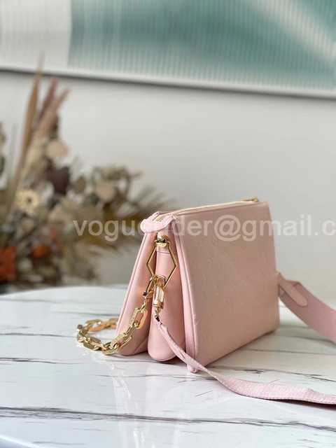 M58739 Coussin PM Fall in Love 26