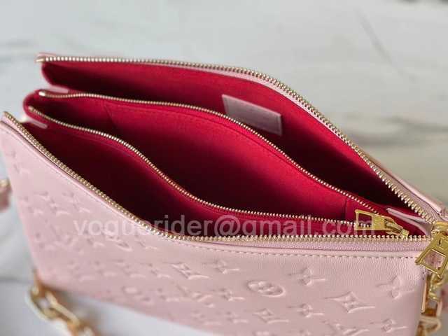 M58739 Coussin PM Fall in Love 26