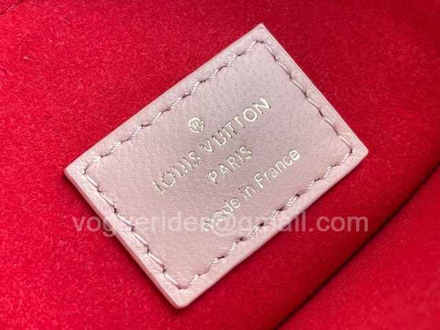 M58739 Coussin PM Fall in Love 26