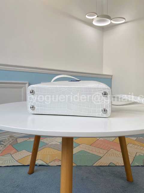 N97995 Capucines BB 27