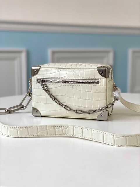 M44480 Soft Trunk mini 18