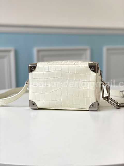 M44480 Soft Trunk mini 18