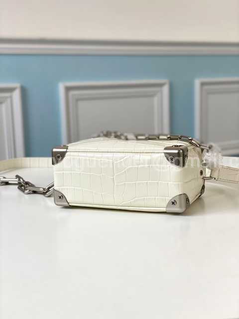 M44480 Soft Trunk mini 18