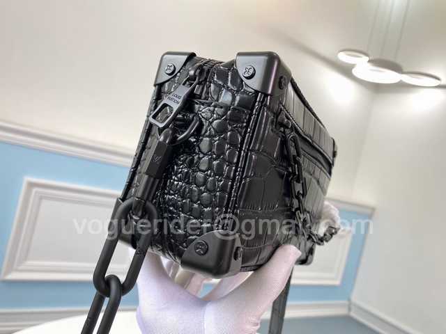 M44480 Soft Trunk mini 18 M44480 Soft Trunk mini 18