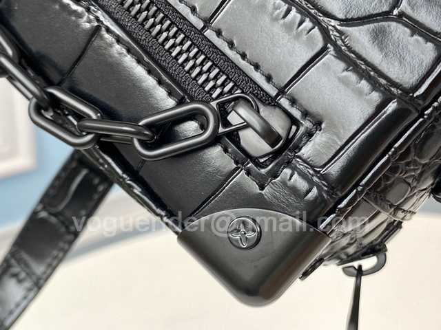 M44480 Soft Trunk mini 18 M44480 Soft Trunk mini 18