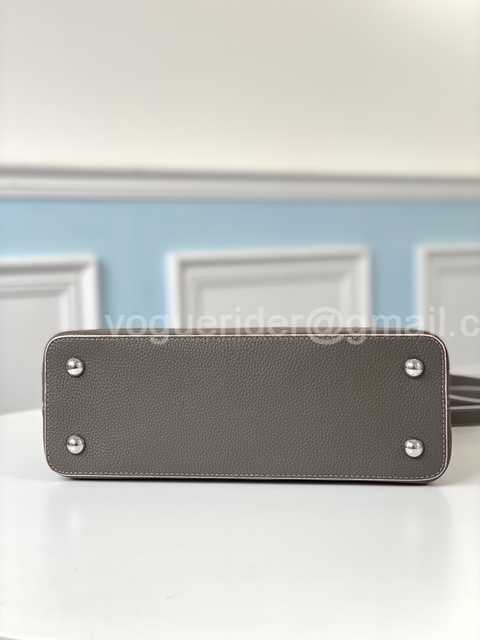 M48865 Capucines PM 31