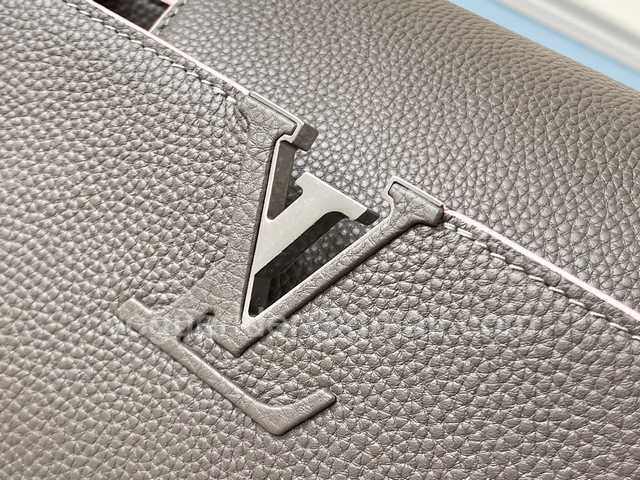 M48865 Capucines PM 31