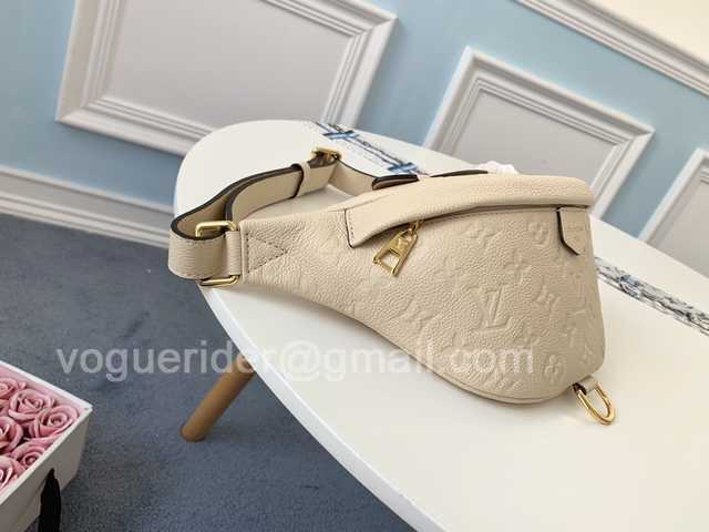 M44812 Bumbag 37 M44812 Bumbag 37