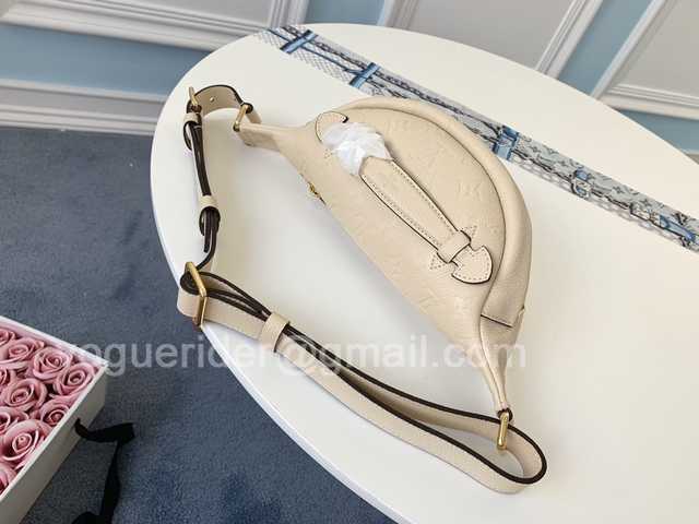 M44812 Bumbag 37 M44812 Bumbag 37